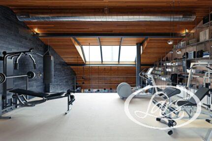 How do you make a home gym