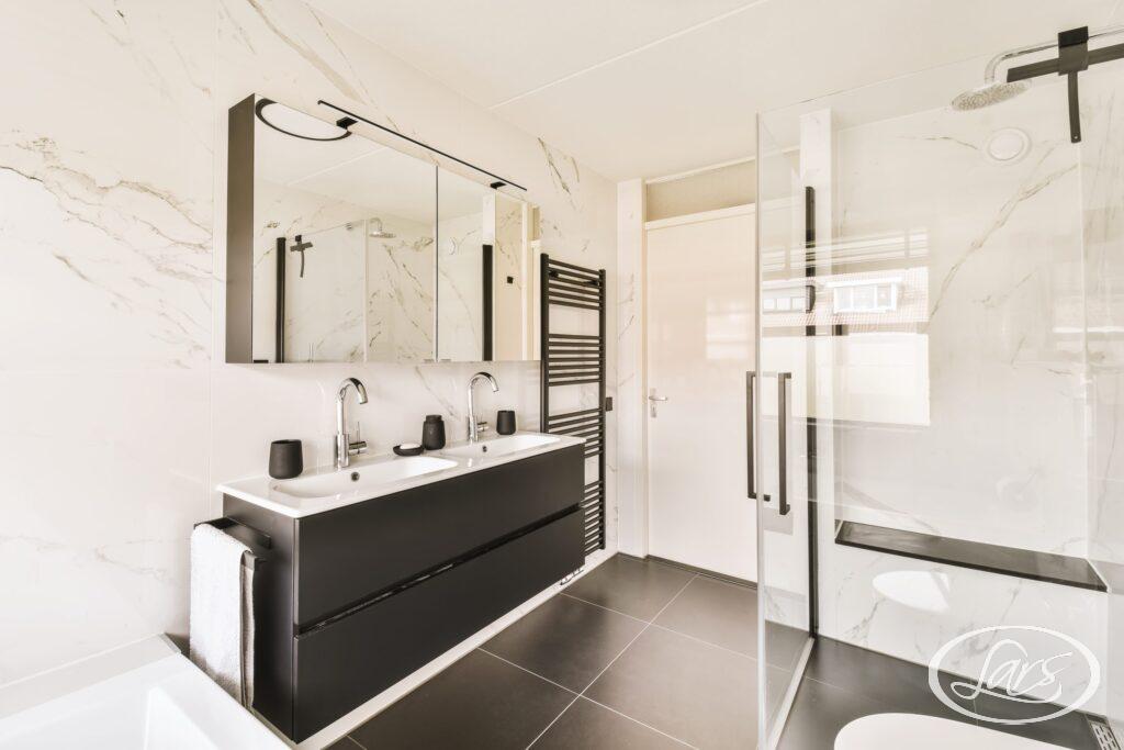Lars-Remodeling-and-Design-Walk-in-Shower-San-Diego-Homeowners