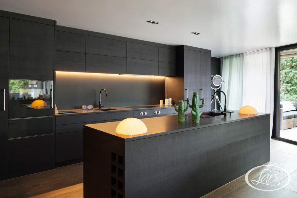 What is the most popular color for a kitchen