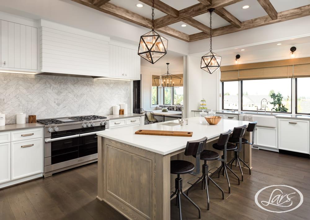 Where can I hire a team of experienced kitchen remodelers in Encinitas, CA?