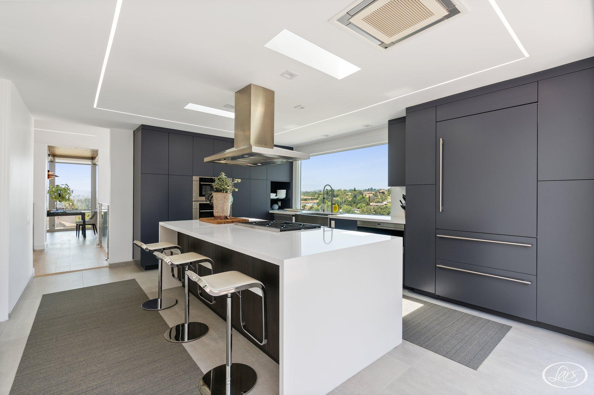 Which San Diego company offers the finest custom home remodels