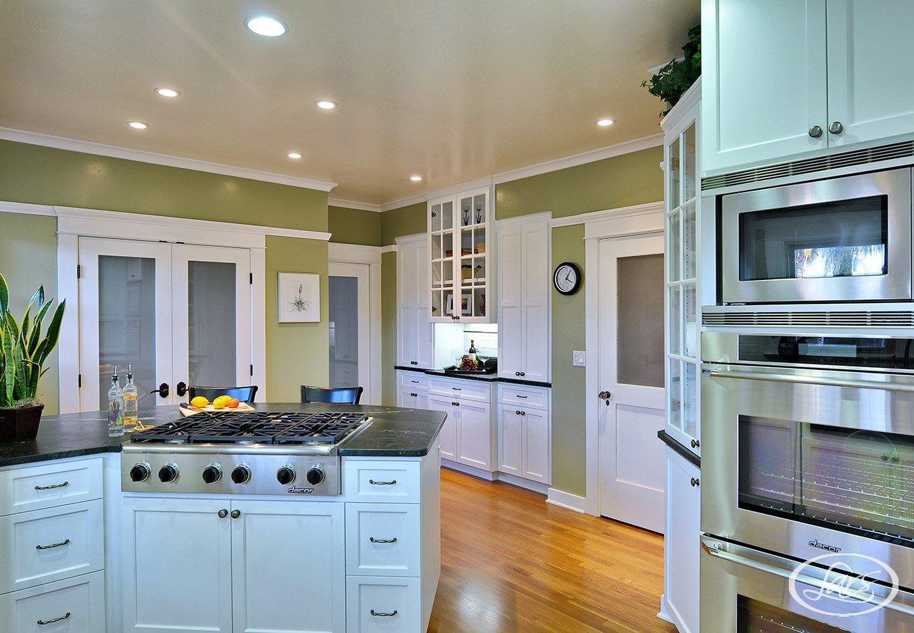 transitional designer kitchen - lars remodel